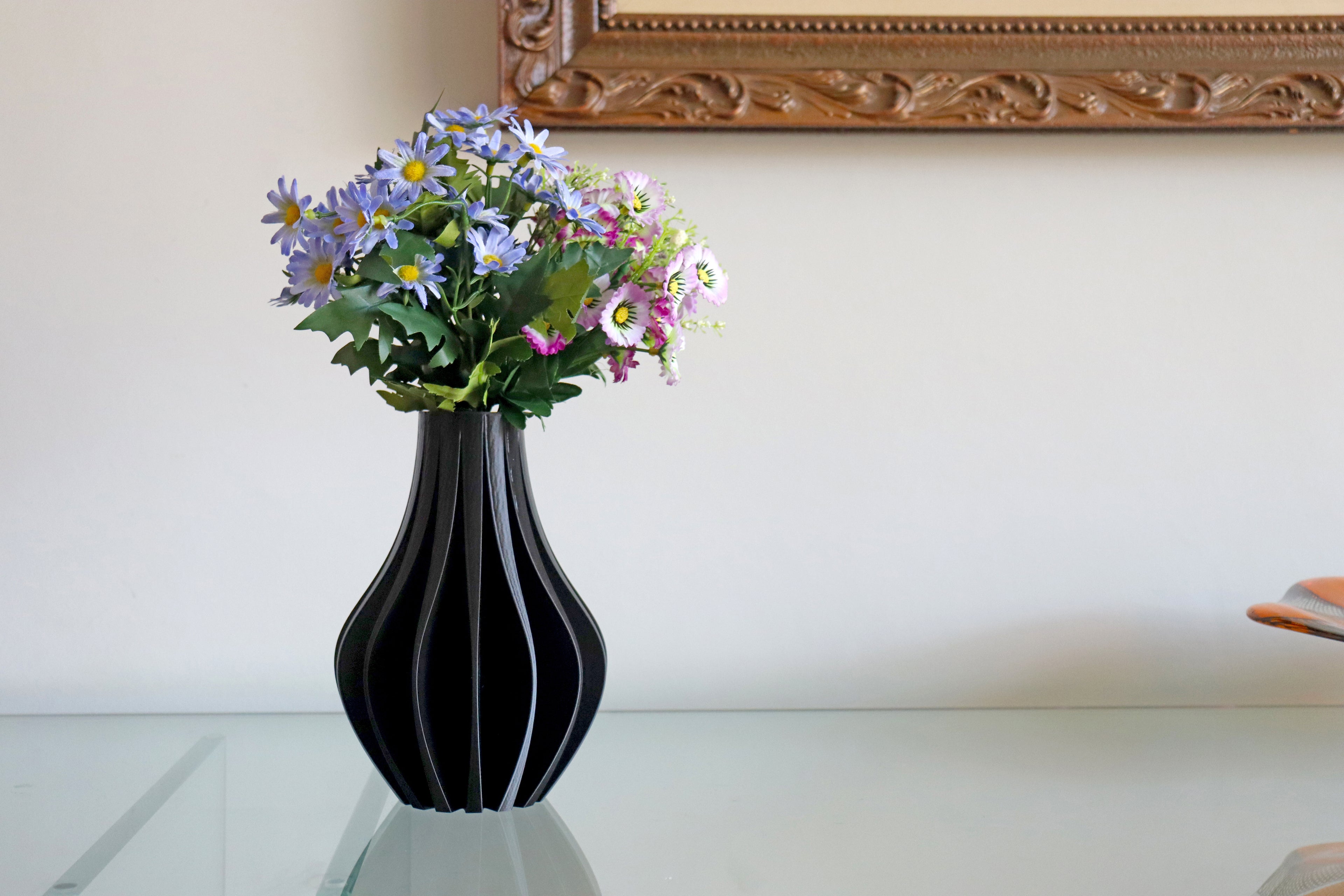 Vaso preto moderno para decoração